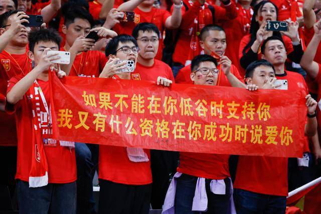 {typename}栏目视觉图